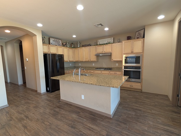 41390 West Carlisle Lane